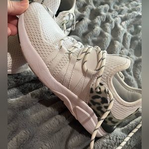 Fabletics running shoes